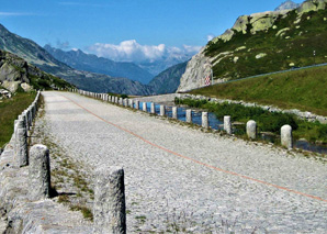 Tour des cols en voiture de sport